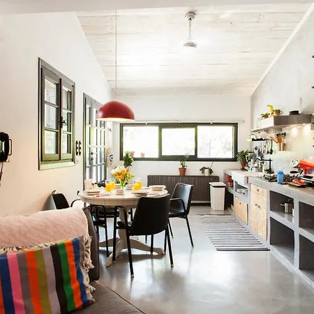 Karteros House 1300meters From The Beach!